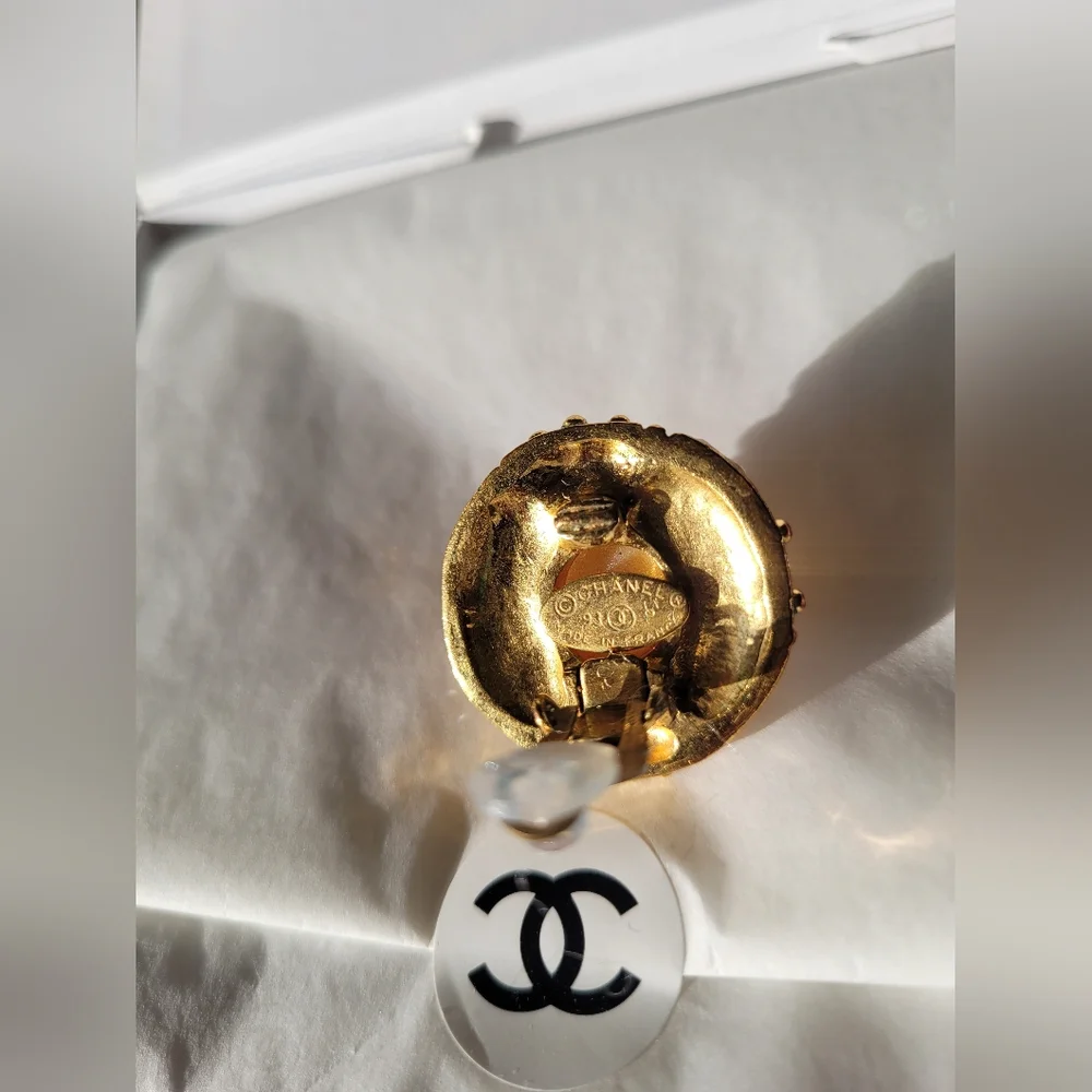 Chanel Vintage Clip Earrings